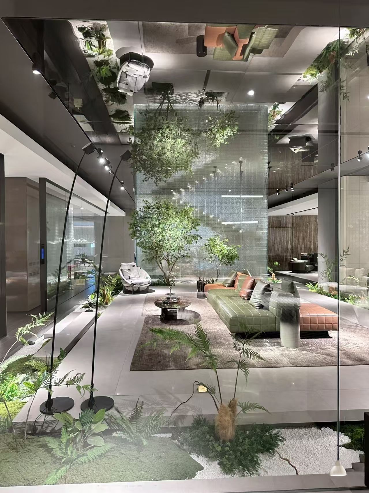 別讓裝修“藏雷”！這種A1級防火防潮的“鋼板俠”，才是頂墻界的安全衛(wèi)士